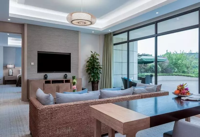 スーペリアースイート, Intercontinental Heilong Lake By Ihg