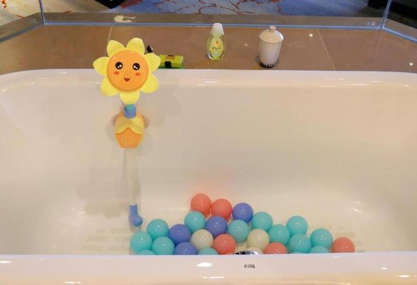 غرفة كلاسيكية ثلاثية, Intercontinental Heilong Lake By Ihg