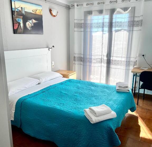 Номер Стандарт, Les Roques