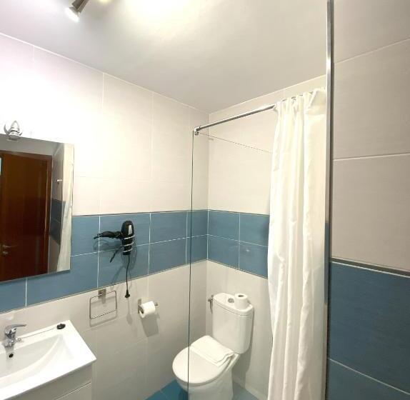 Четырехместный Номер Стандарт, Les Roques