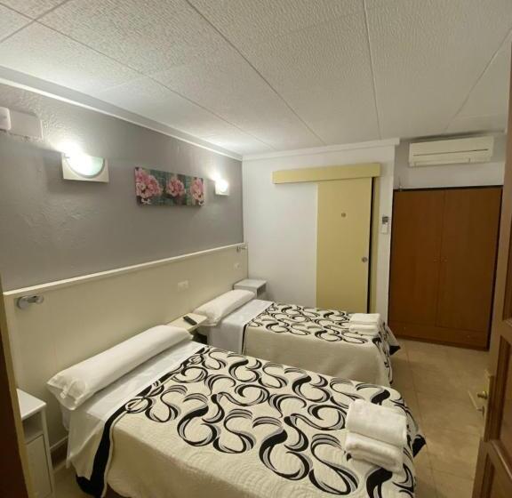 Семейный Номер, Les Roques