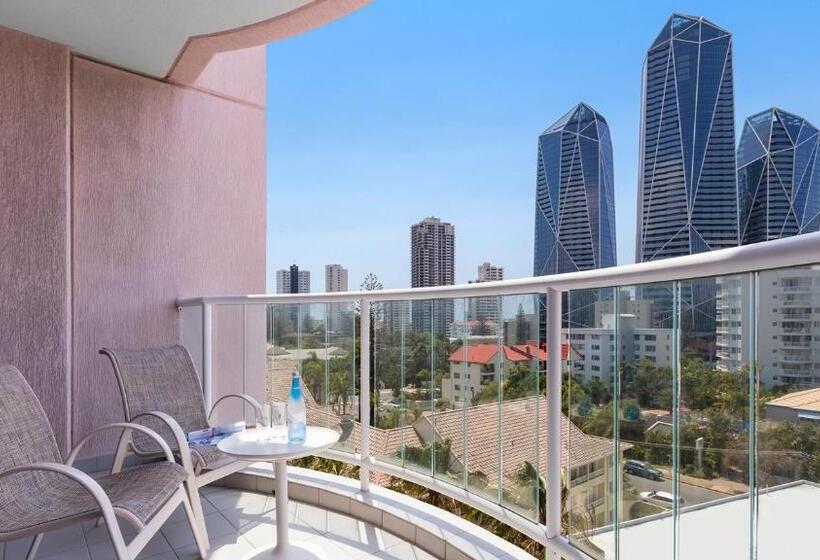 شقة غرفتين, Oaks Gold Coast