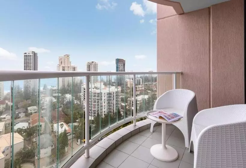 海の見える２ベッドルームアパートメント, Oaks Gold Coast