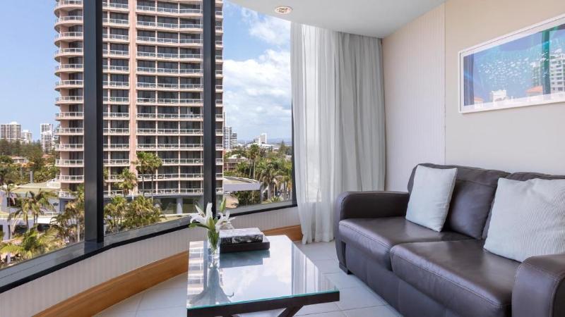 إستوديو قياسى مطل على البحر, Oaks Gold Coast