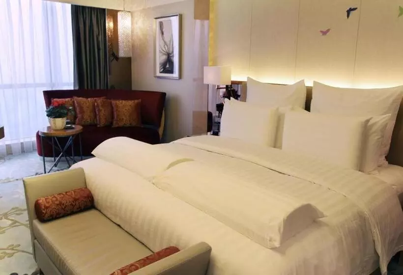 سوییت لوکس, Pullman Linyi Lushang