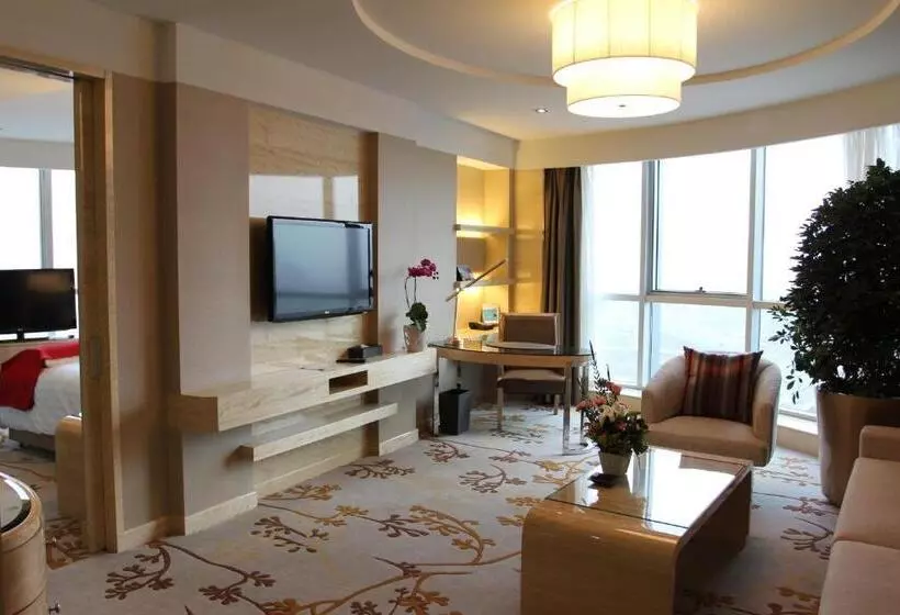 سوییت لوکس, Pullman Linyi Lushang