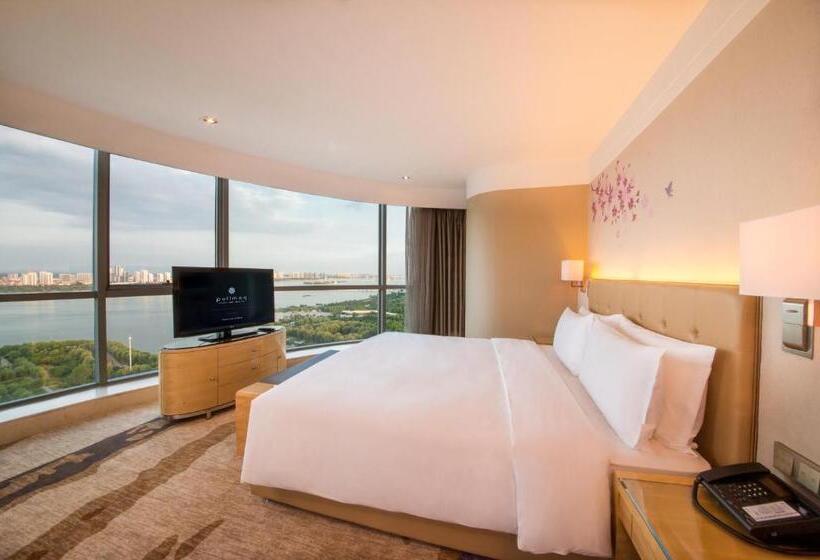 デラックススイート, Pullman Linyi Lushang