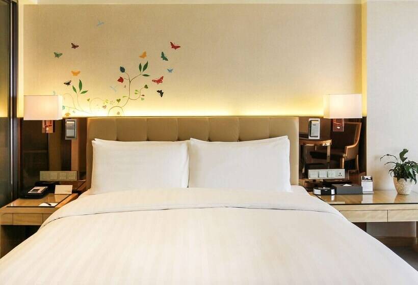 Номер Superior, Pullman Linyi Lushang