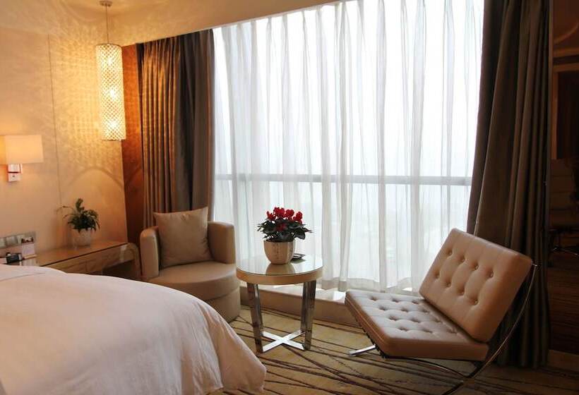 Номер Superior, Pullman Linyi Lushang