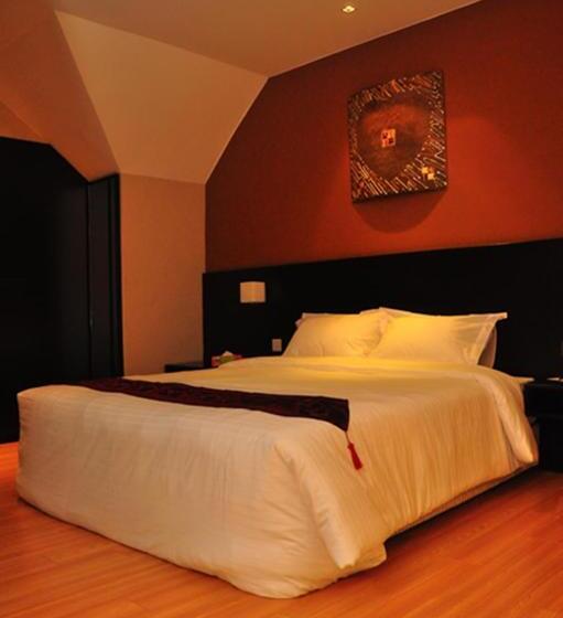 اتاق استاندارد, Tat Place