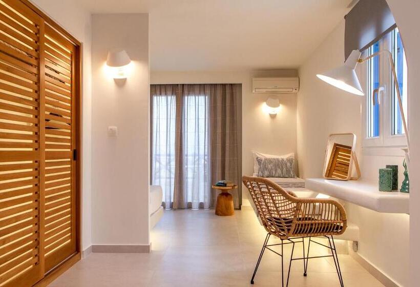 1 Sovrums Lägenhet, Margarenia