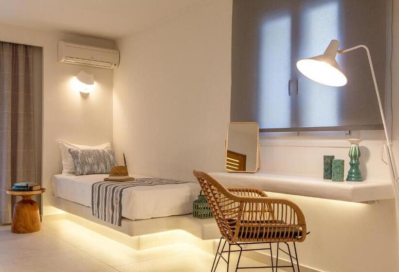 1 Sovrums Lägenhet, Margarenia