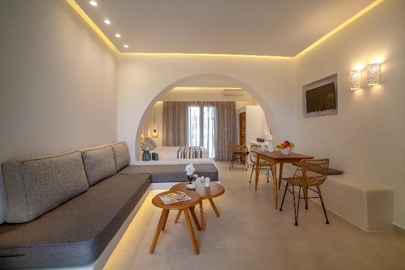 Standard Studio, Margarenia