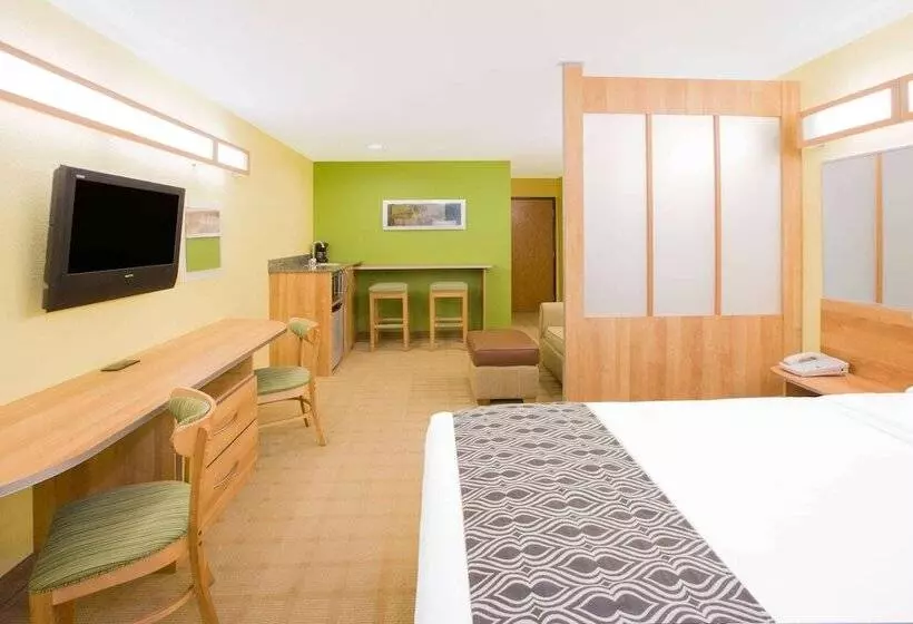 スイート, Microtel Inn & Suites By Wyndham Delphos