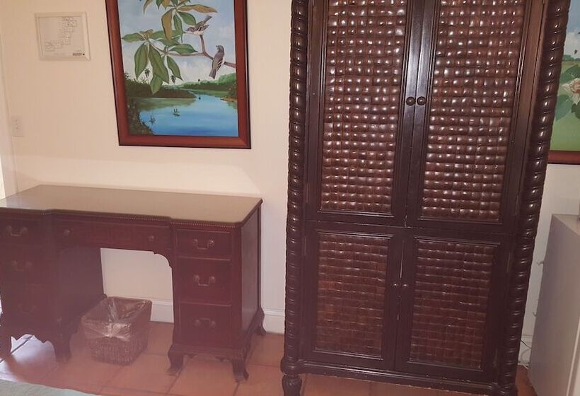Номер Стандарт 2 Двуспальные Кровати, The Caribbean Court Boutique