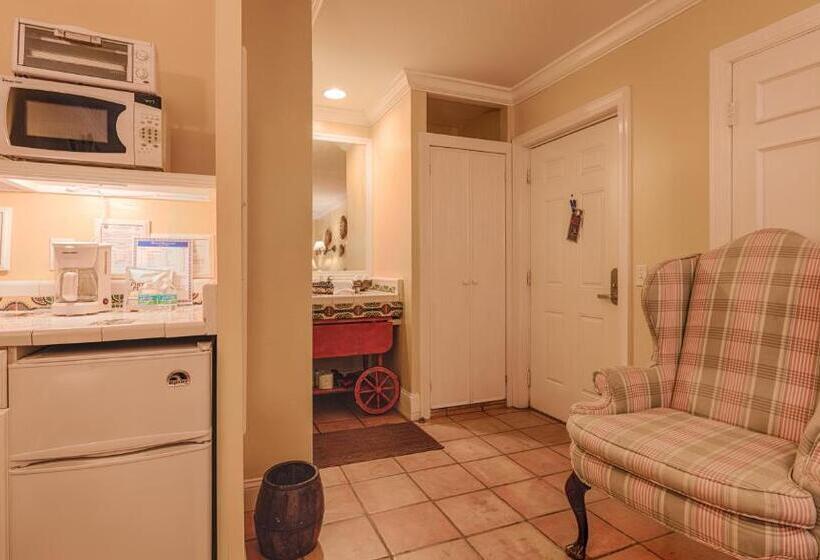 غرفة قياسية سرير كينج, The Caribbean Court Boutique