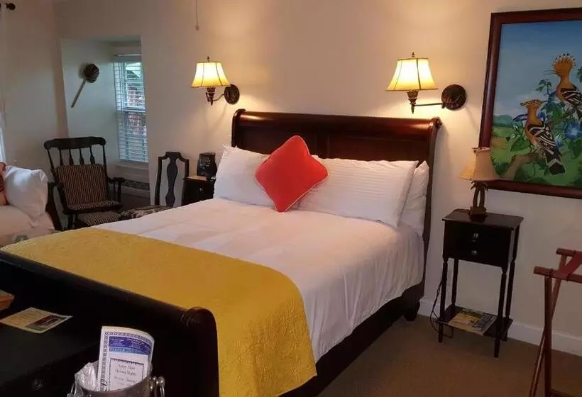 プールの見えるデラックスルーム, The Caribbean Court Boutique