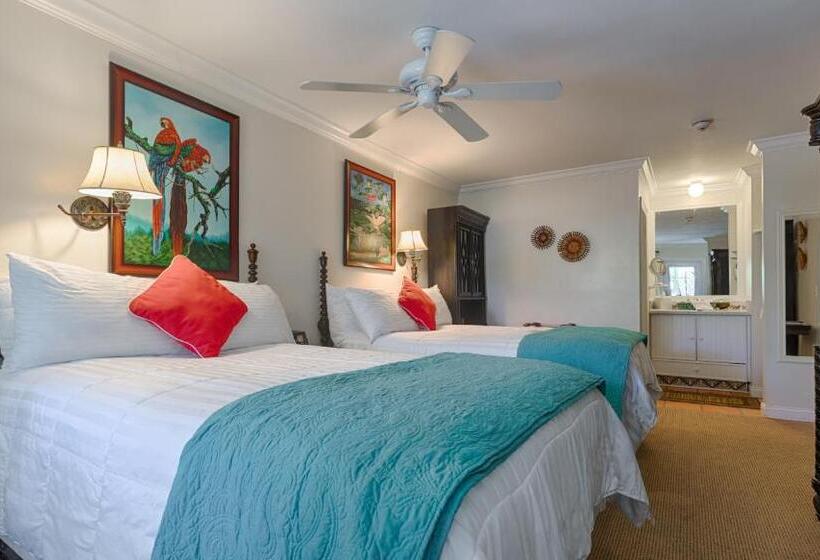 غرفة قياسية مطلّة علي حمام السباحة, The Caribbean Court Boutique