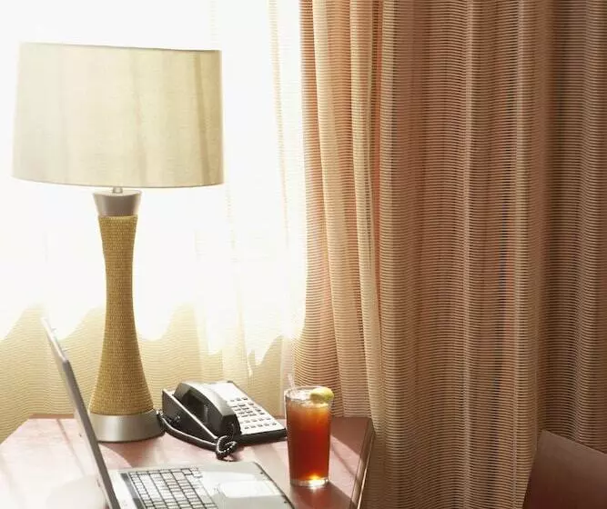 身障者適用スイートルーム, Country Inn & Suites By Radisson, Knoxville At Cedar Bluff, Tn