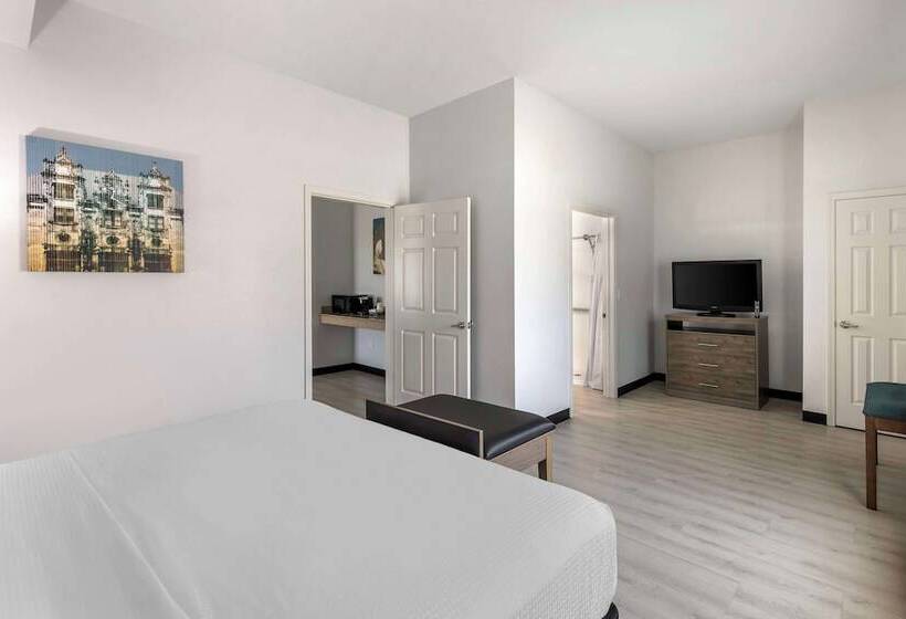 جناح, Best Western Plus Midamerica