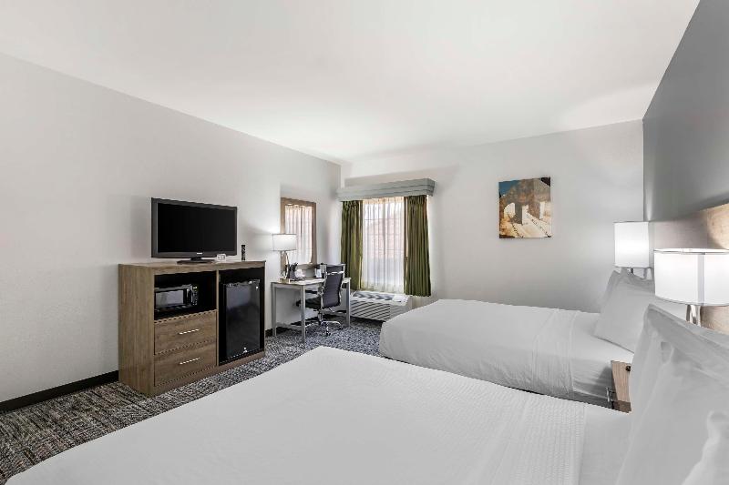 适合残疾人使用的标准间, Best Western Plus Midamerica