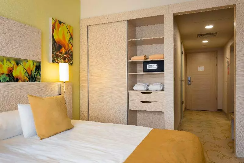 キングサイズベッドのスイートルーム, Country Inn & Suites By Radisson, Tifton, Ga
