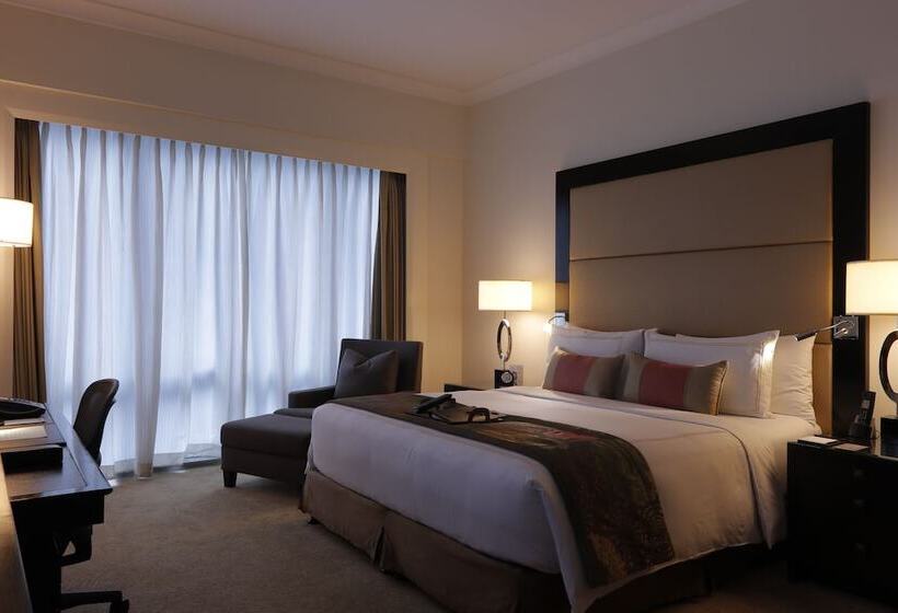 اتاق استاندارد با تخت بزرگ, Fairmont Makati