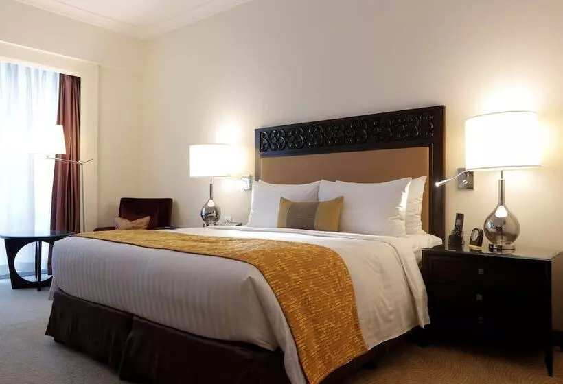 キングサイズベッドのスタンダードルーム, Fairmont Makati
