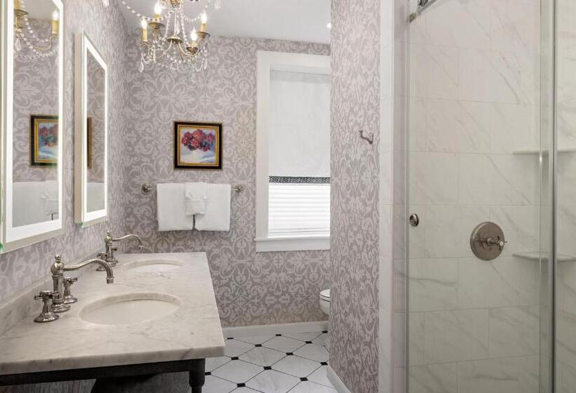 带大床的标准间, Hamilton Turner Inn