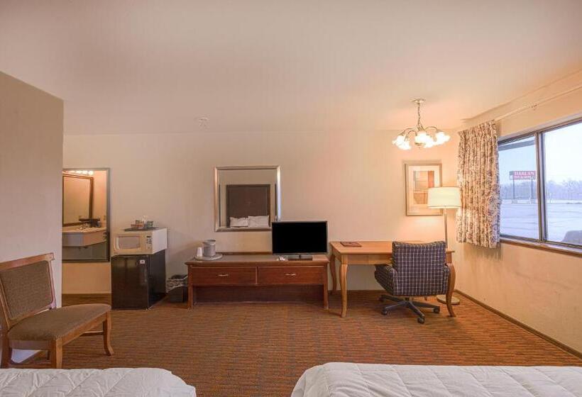 带2个双人床的标准工作室, Harlan Inn And Suites