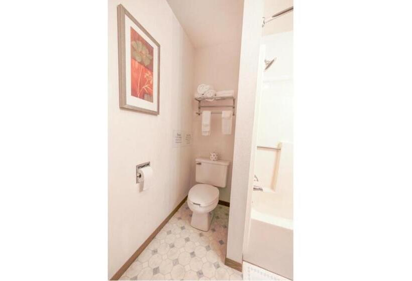 Номер Стандарт 2 Двуспальные Кровати, Harlan Inn And Suites