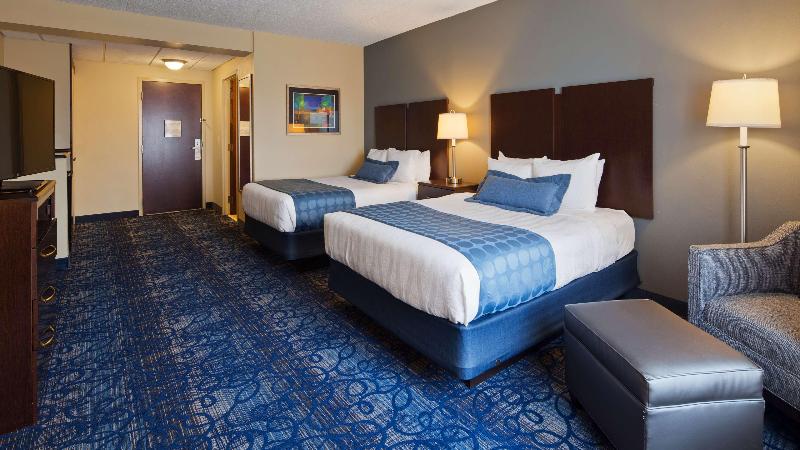 اتاق استاندارد با تخت بزرگ, Holiday Inn Meydan, An Ihg