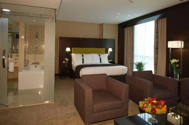 スイート, Holiday Inn Meydan, An Ihg