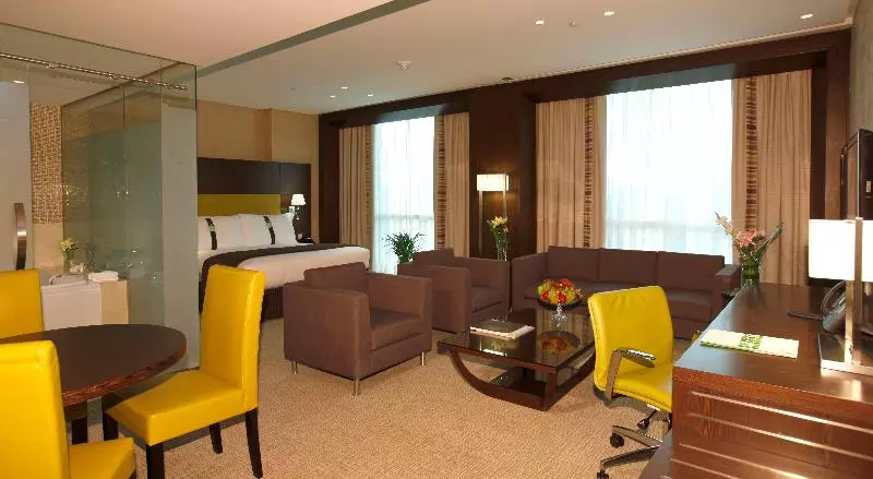 スイート, Holiday Inn Meydan, An Ihg
