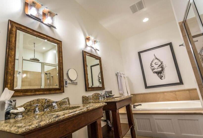 프리미엄 스위트, The Delafield