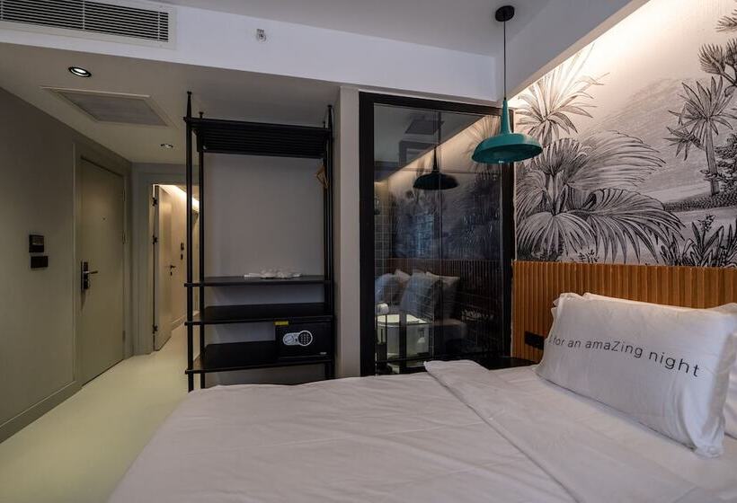 اتاق خانوادگی تودرتو, Zimmer Bosphorus