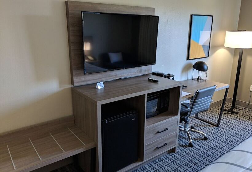 Номер Deluxe, La Quinta By Wyndham Montgomery