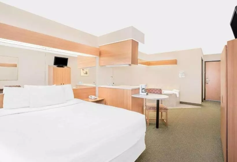スタンダードスタジオ, Microtel Inn & Suites By Wyndham Colfax