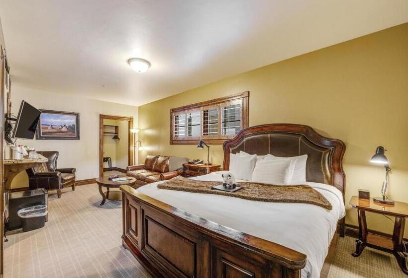 带大床的复式套间, The White Buffalo Club