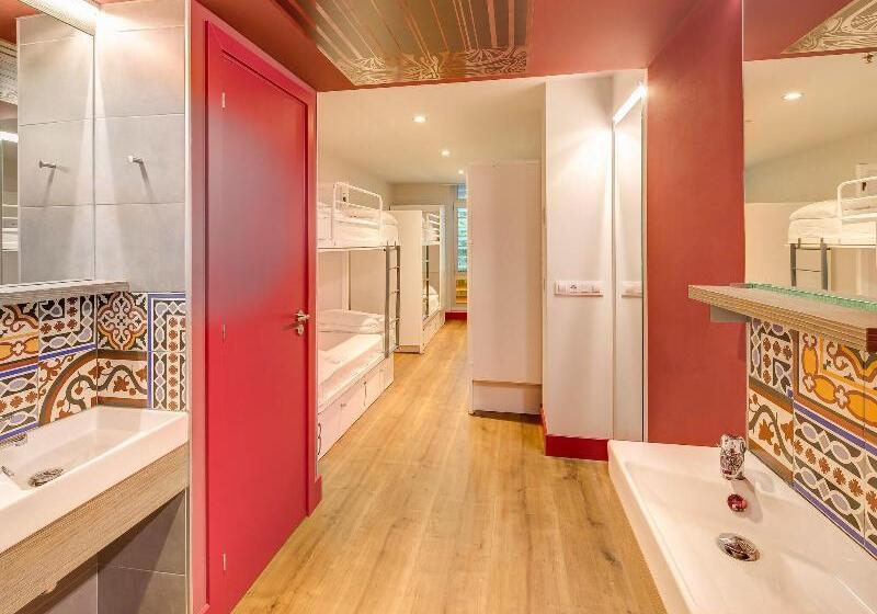 تختخواب در اتاق مشترک, Generator Barcelona