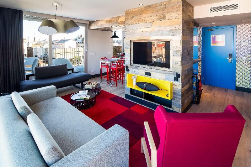 سوییت سوپریور, Generator Barcelona