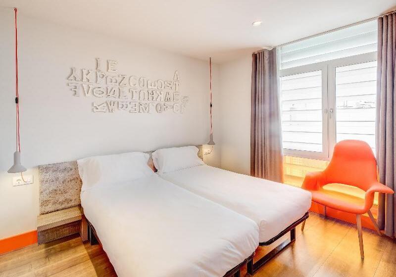 اتاق لوکس, Generator Barcelona