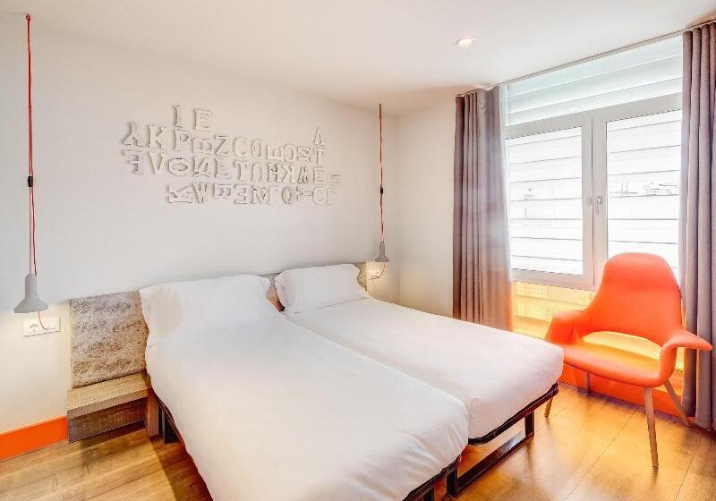 اتاق لوکس, Generator Barcelona