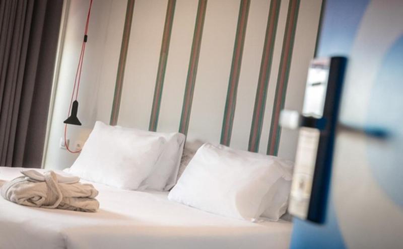 اتاق لوکس, Generator Barcelona