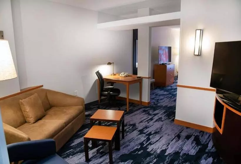 キングサイドベッドのスタンダードワンルーム, Fairfield Inn & Suites Lewisburg