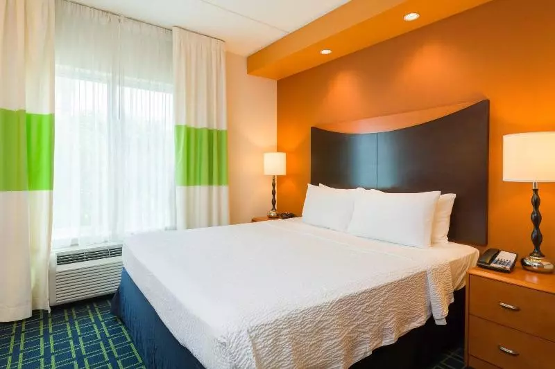 キングサイドベッドのスタンダードワンルーム, Fairfield Inn & Suites Lock Haven