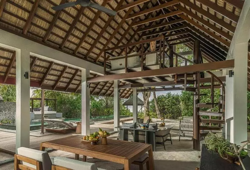 ویلای یک اتاق خوابه با استخر شنا, Four Seasons Resort Maldives At Landaa Giraavaru