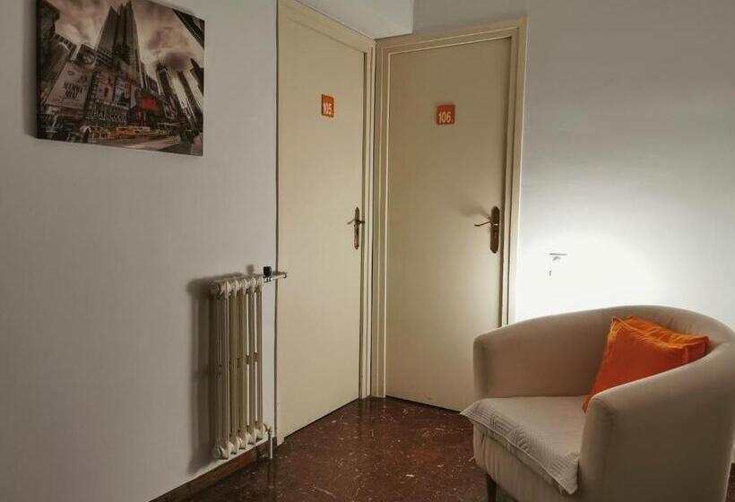 Номер Стандарт Вид на Город, Barcelona City Street