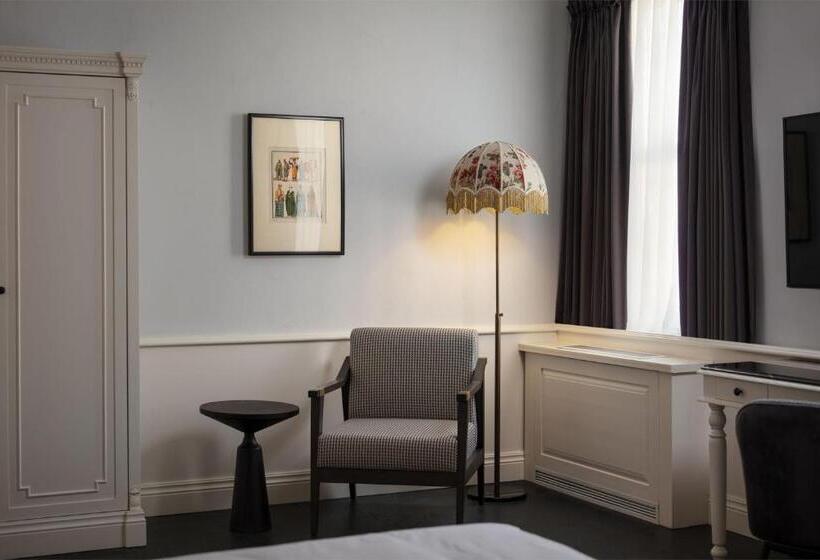 Deluxe Room King Bed & City View, Adahan Decamondo Pera, Autograph Collection