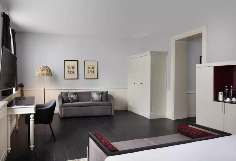 Premium Suite, Adahan Decamondo Pera, Autograph Collection